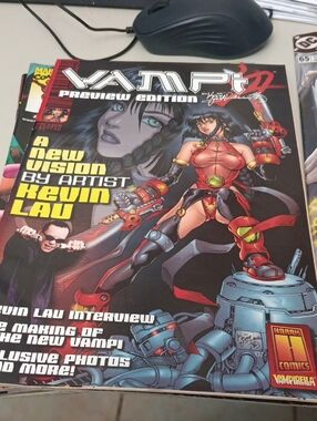 Preview Vampirella Edition Comic Book - Red & Black Cover Not In Sleeve
